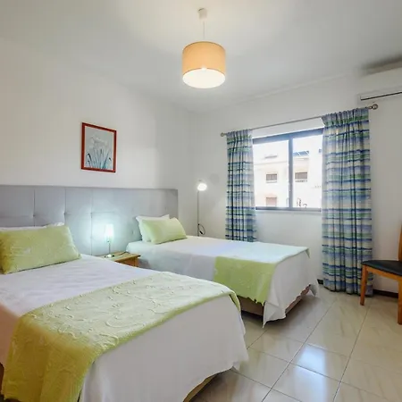 Protea - 5 Bedroom, Beach, Air-con, Wifi * アルブフェイラ