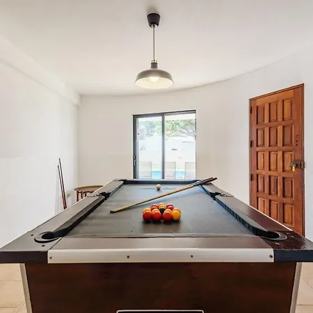 Protea - 5 Bedroom, Beach, Air-con, Wifi Dom wakacyjny