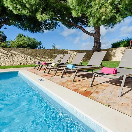 Protea - 5 Bedroom, Beach, Air-con, Wifi *