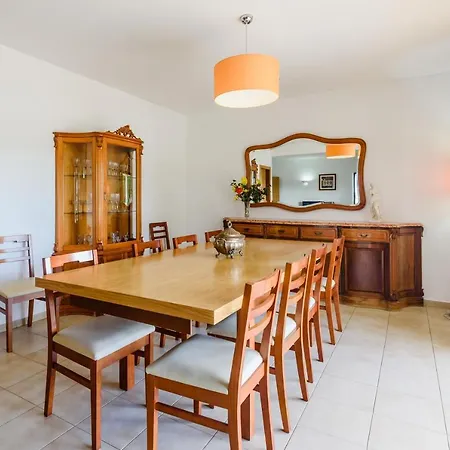Holiday home Protea - 5 Bedroom, Beach, Air-con, Wifi *