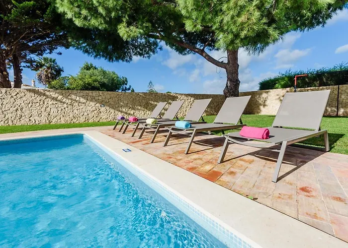 Protea - 5 Bedroom, Beach, Air-con, Wifi *