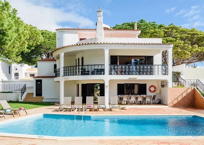 Protea - 5 Bedroom, Beach, Air-con, Wifi Albufeira