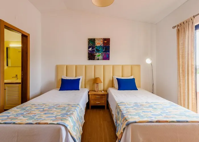 Protea - 5 Bedroom, Beach, Air-con, Wifi Ferienhaus *