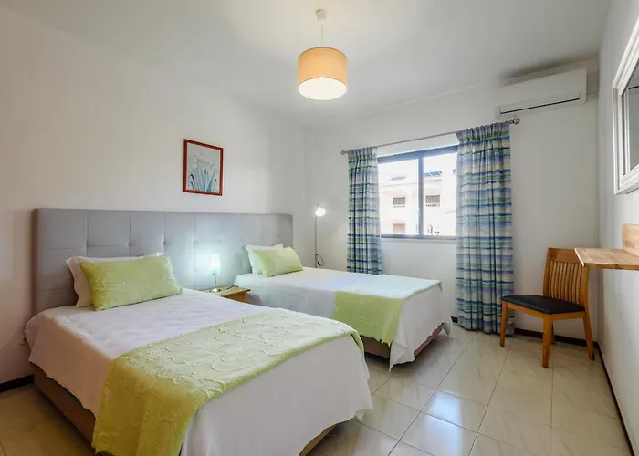 Protea - 5 Bedroom, Beach, Air-con, Wifi * 阿尔布费拉